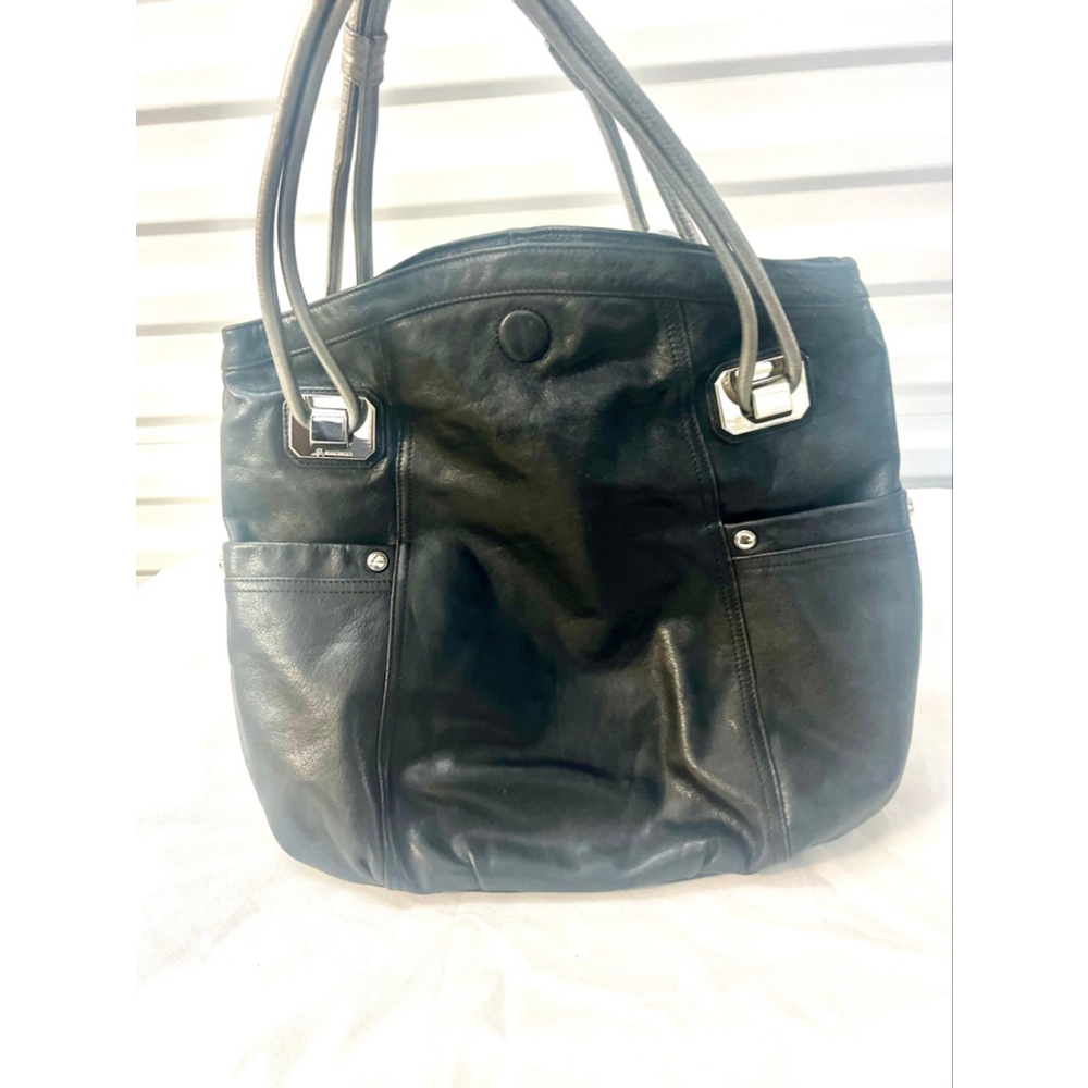 B Makowski Black Leather Shoulder bag with silver accents large